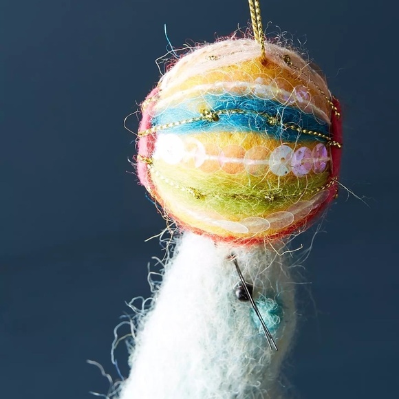 NWT Anthropologie Miss Bumbles Circus Fun Seal Ornament Rare Out of Stock - Picture 7 of 8